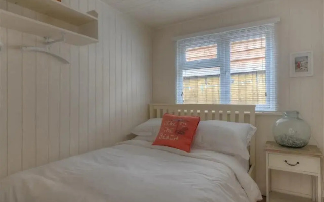 8 Bowling Green Chalets