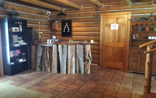 Snowberry Inn Bed & Breakfast