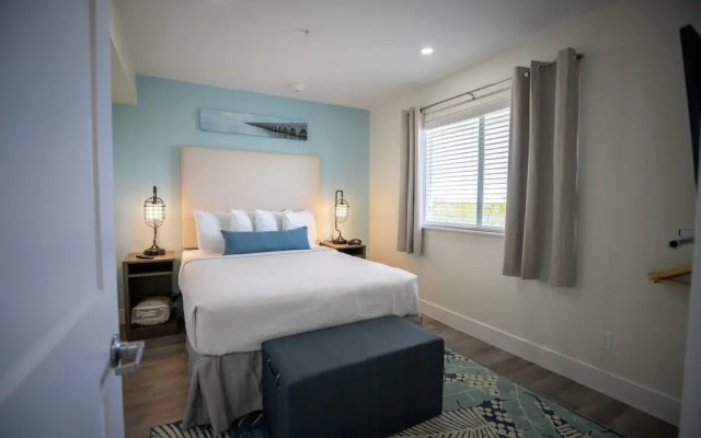 Sugarloaf Key Hotel at KOA Resort