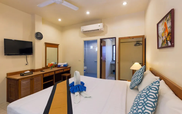 Batic House By Sharaya Hotel