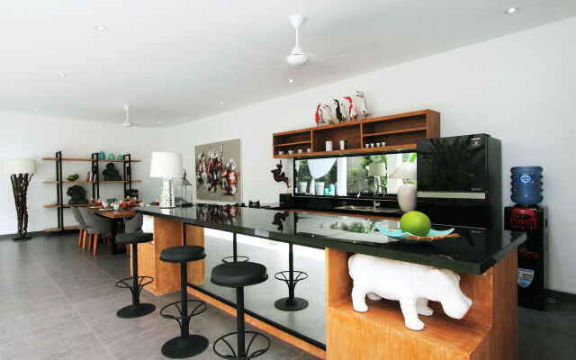 Alopa Villas