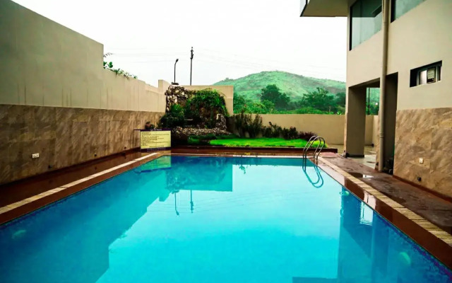 Platinum Royal Excellency