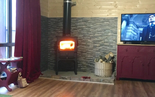 Lakeside Fishing Lodges