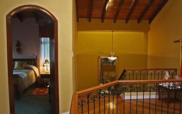 Hostal Saint Mary´s Tababela