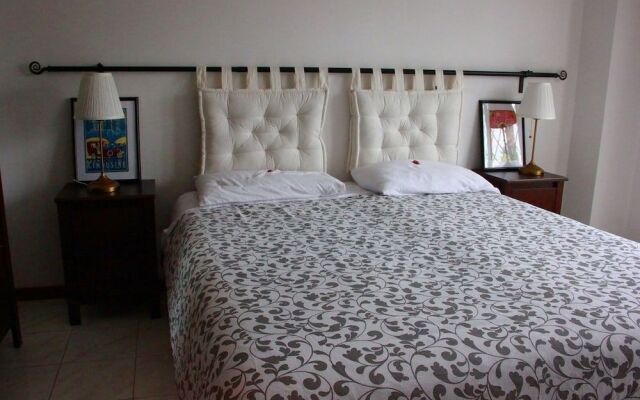 Books Beds & Breakfast