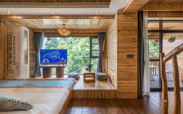 Floral Hotel Moonlit Villa LongJi