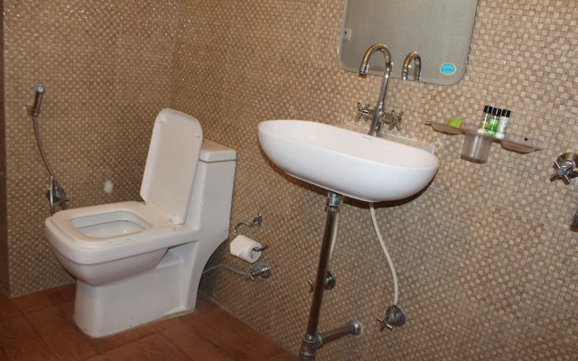 Pacific Inn Huda City Center