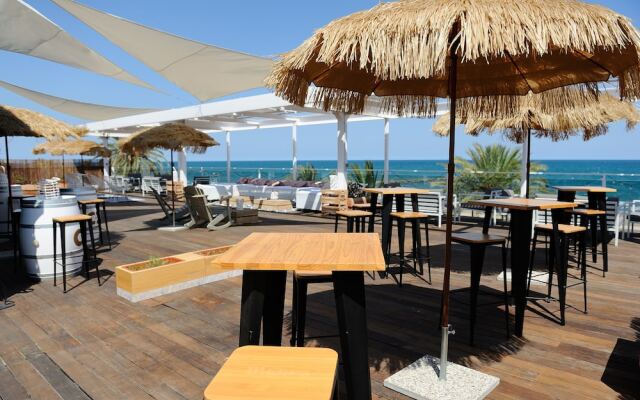 Meraki Beach Hotel