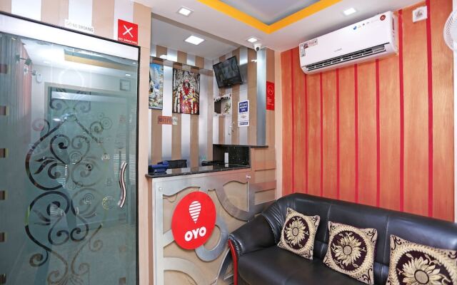 OYO 9975 Hotel Asmeet