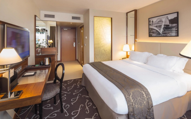 Crowne Plaza Paris - Neuilly