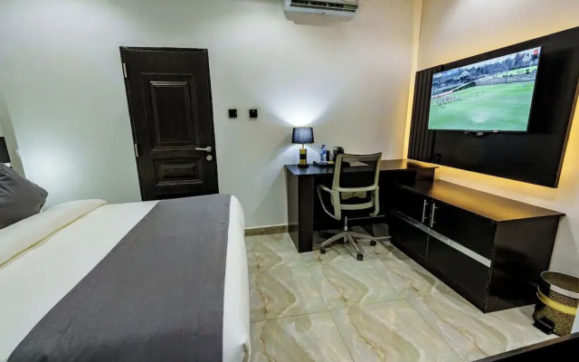 Roston Hotels