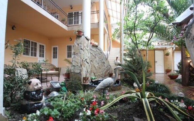 Alina Guest House