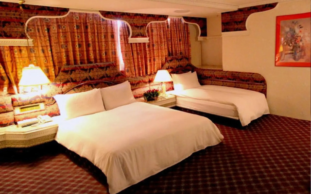 Crystal Hotel