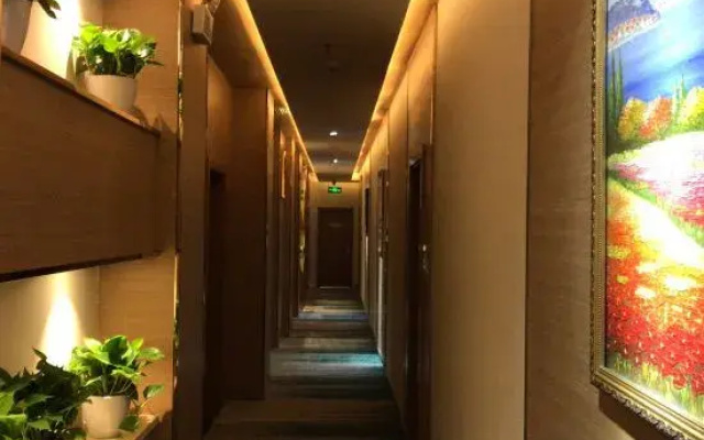 Smilan Boutique Hotel (Junjiatan Metro Station)