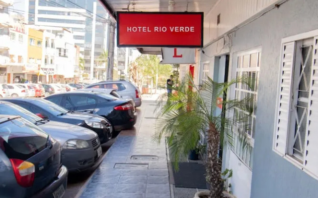 Hotel Rio Verde