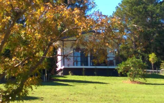 Eumundi Cottages - Cottage 1