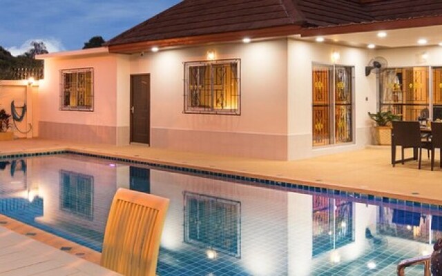 Villa Bos Near the Beach of Jomtien