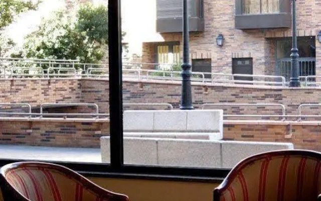 Aparthotel Convención-Barajas