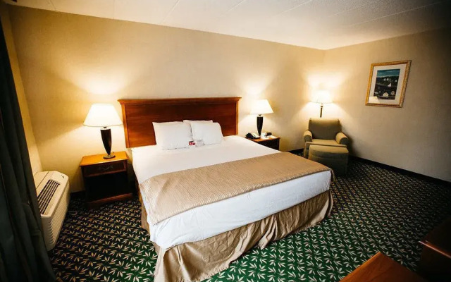 Ramada Mystic
