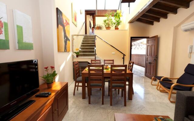 Apartamentos Mercader de Sedas