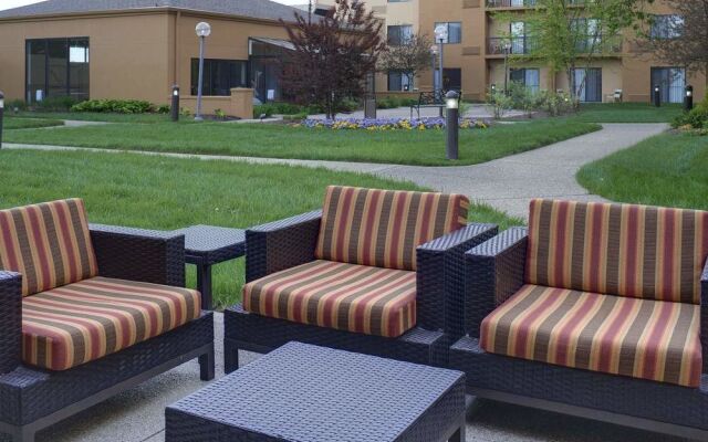 Courtyard Indianapolis Airport