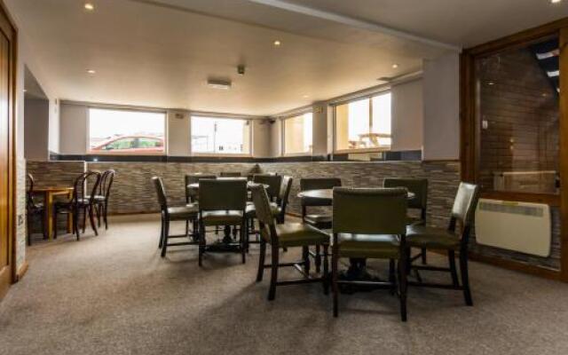 Sandringham Hotel
