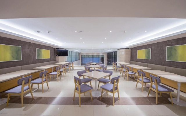 JI Hotel (Xiangtan Municipal Government Wanda Plaza)