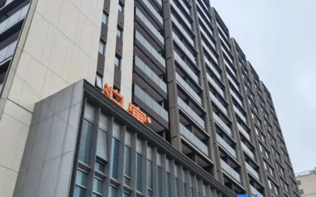 Port Apartment