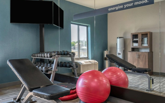 Hampton Inn New Philadelphia