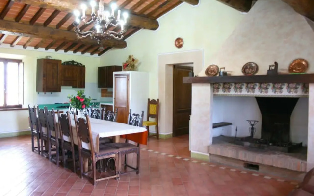 Stunning private villa with private pool, WIFI, TV, pets allowed and parking, close to Montepulc