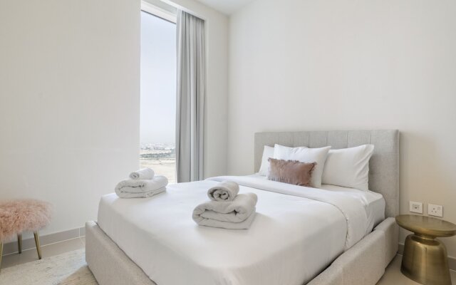 Spacious Apt With Incredible Canal and Park Views