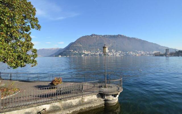 Como At Home