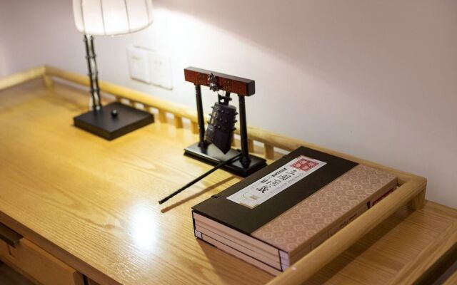 Longmen Impression Hotel