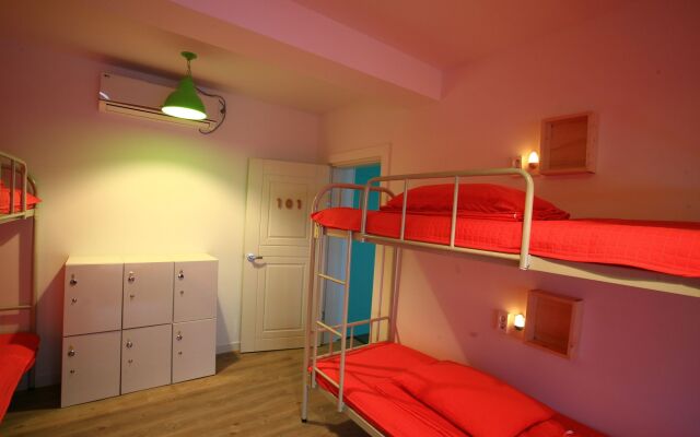 Sum Guest House Jeju Airport - Hostel