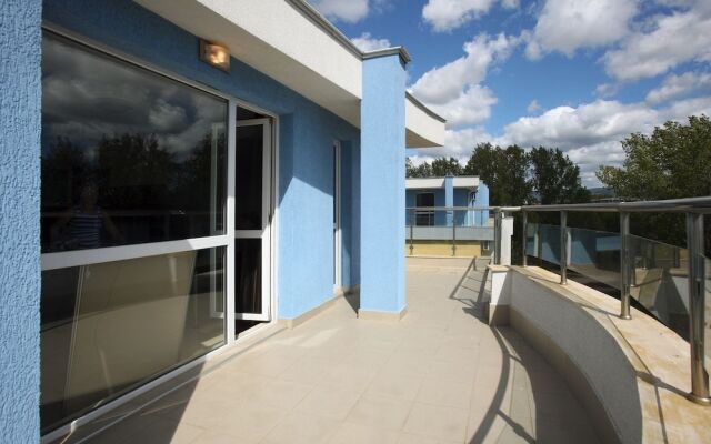 Sofia Apartments in Sunny Residence