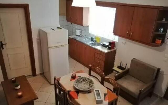 Samos House