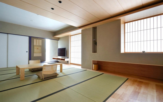 Kaminarimon Ryokan