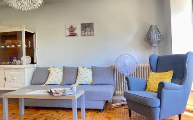 Apartamento La Muralla parking gratis