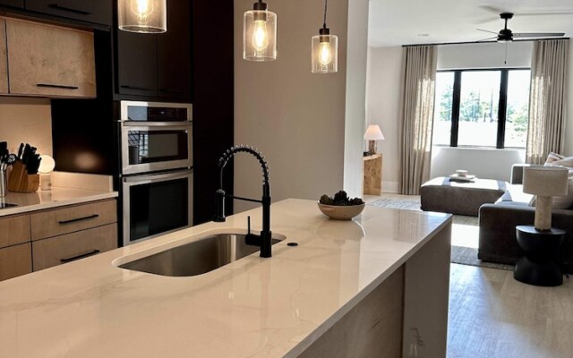 Abode Memphis - Pontotoc