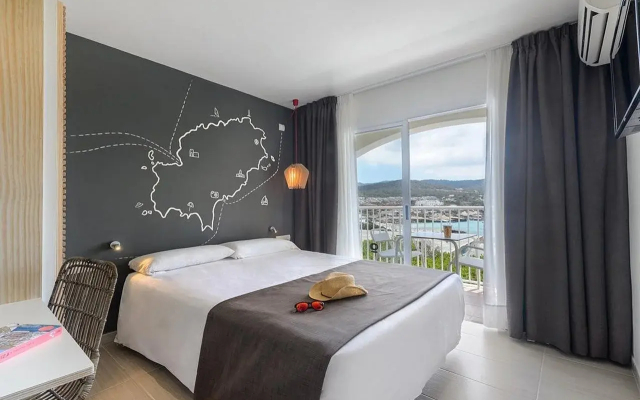 Hotel Vibra Cala Tarida
