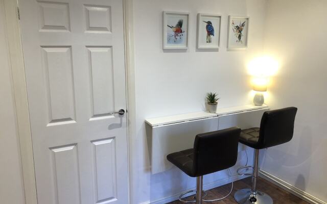 Fountain View 1BR Flat-Free Parking