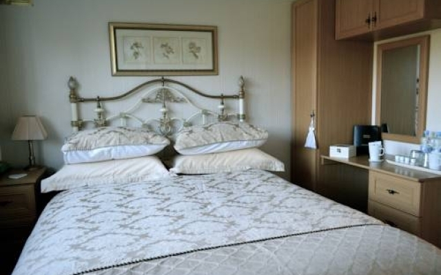 Black Firs Guesthouse