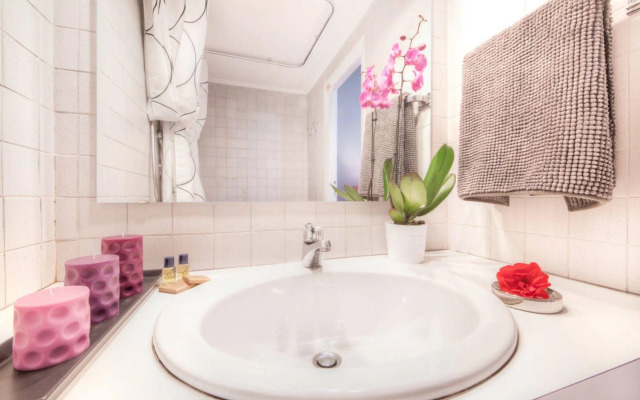 Aventino Piramide apartments - Historical area