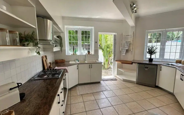 Xanadu Beach Villa 1 Min Walk To The Beach
