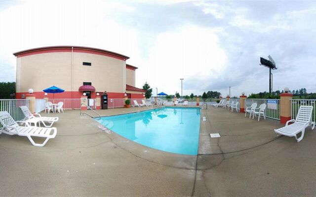 Comfort Inn And Suites Lincoln Al