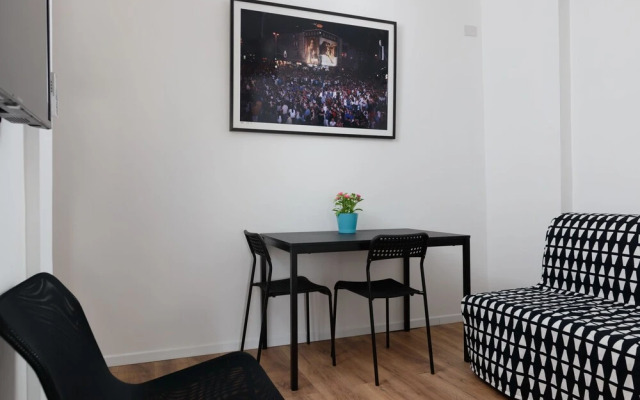 Herzel beach apartment