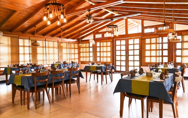 Foxoso Misty Oaks Resort