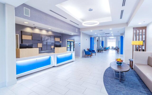 Holiday Inn Express Hotel & Suites Crestview by IHG