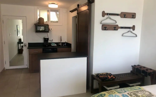 Kona Tiki Hotel