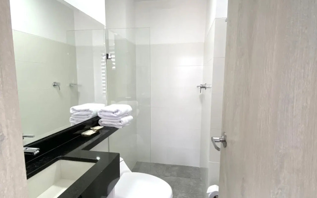 Seven Inn Hotel